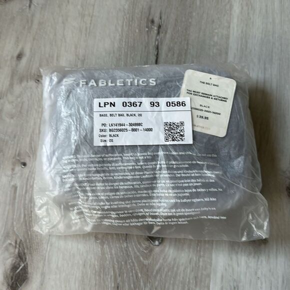 Fabletics Belt bag OneSize in black NWT in packaging - Picture 8 of 10
